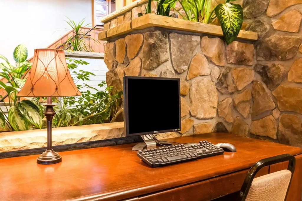 Quaint Inn & Suites