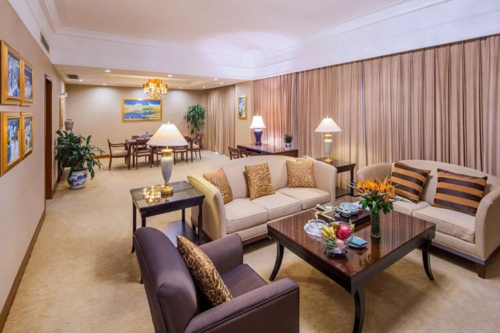 Rong Qiao Hotel