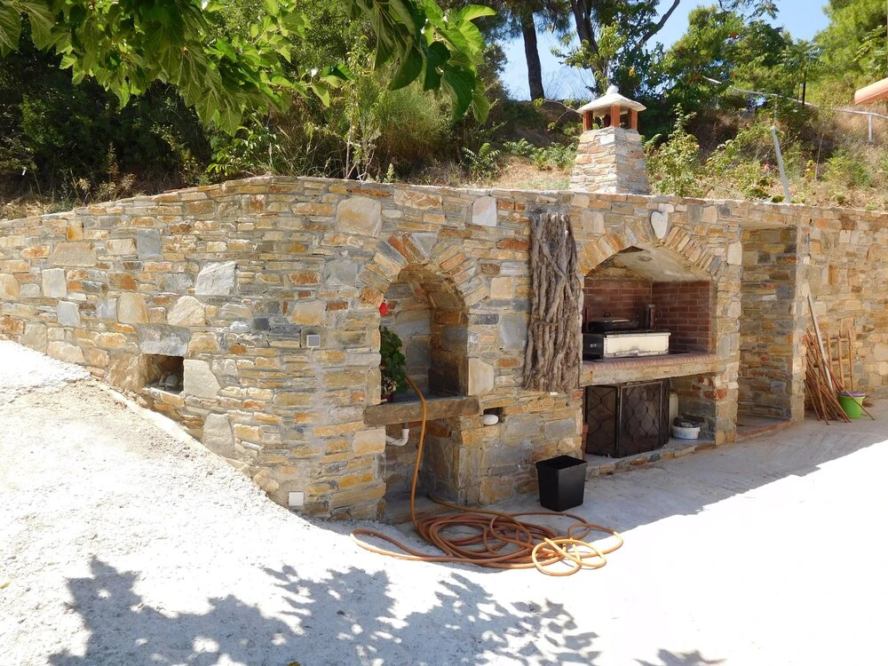 "oikos Jullia - Greece"