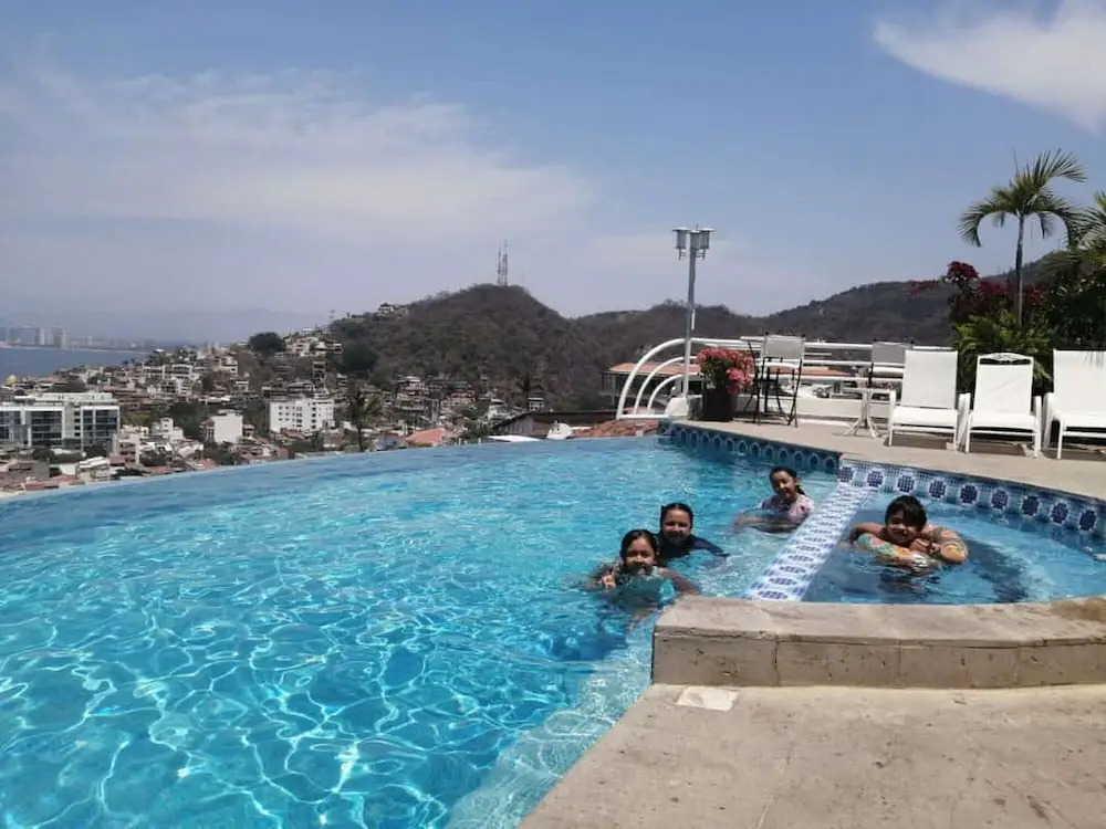 Luxury villa rental, Casa Yvonneka