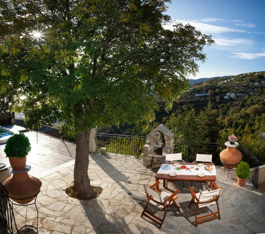 Villa Evridiki by Pelion Esties