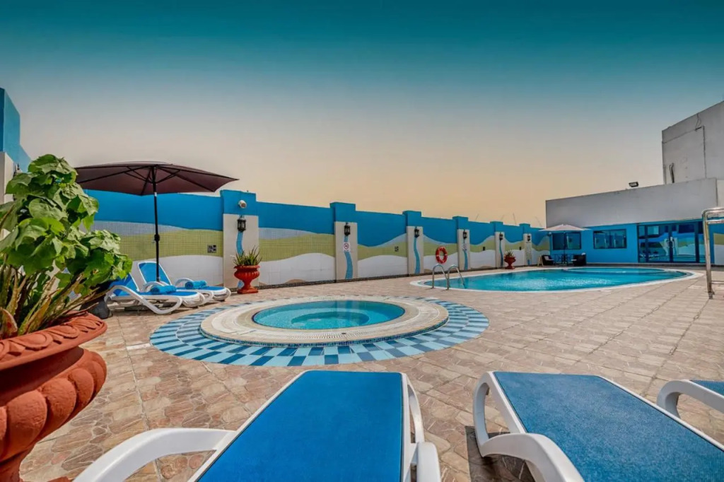 Click Park Hotel