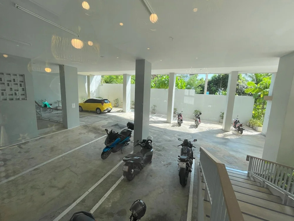 Palmetto Park Residence