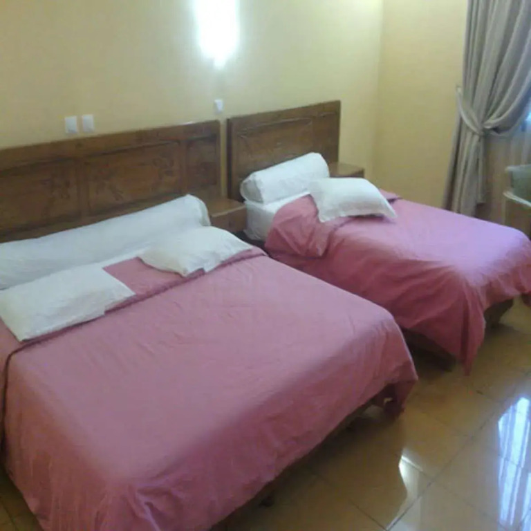 Le Cristal Hotel