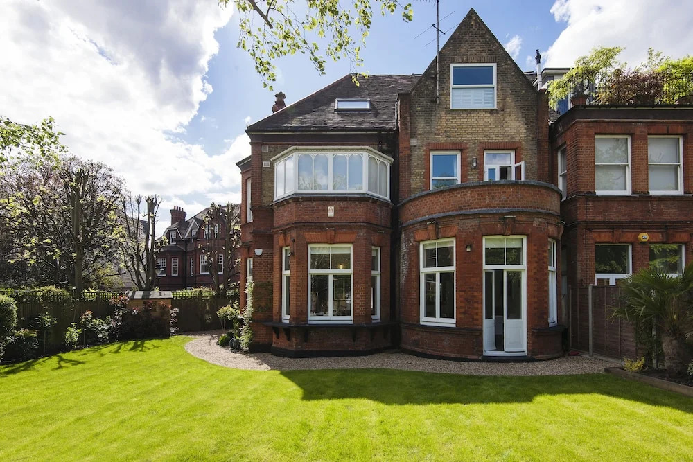 Luxurious Hampstead Home with Gorgeous Garden