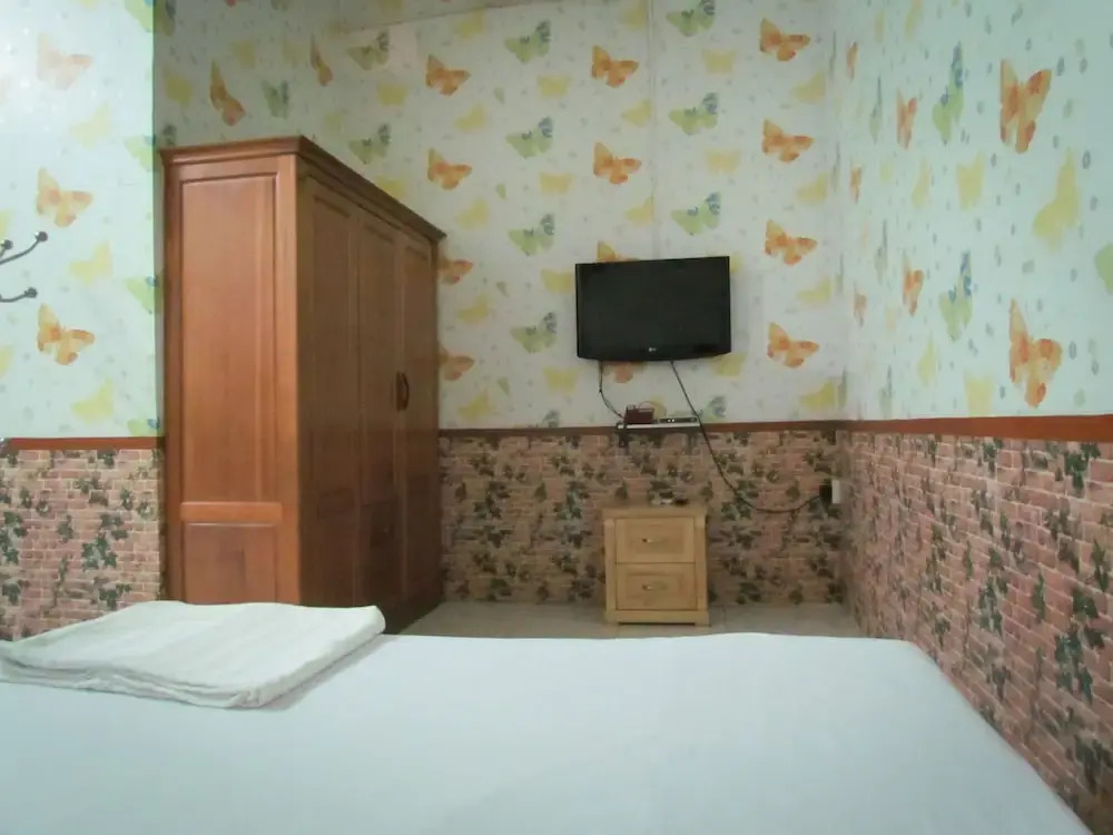 Huong Tra Hotel