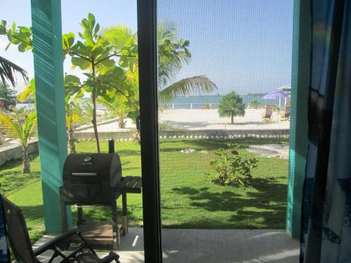 Slo-N-Ez Villa Terrace
