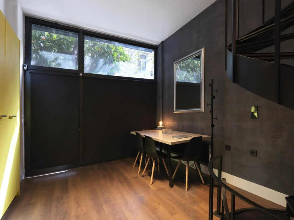 200 Mb fibre remote workers' Dreamhouse