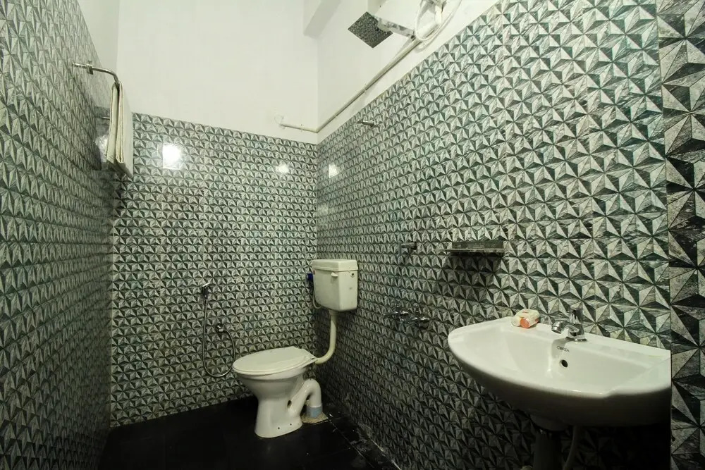 OYO 28470 Chaliyar Inn