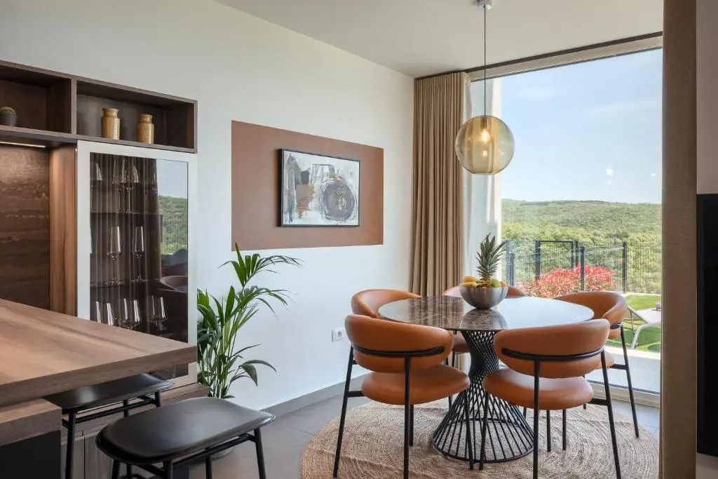 Royal Hilltop Residence