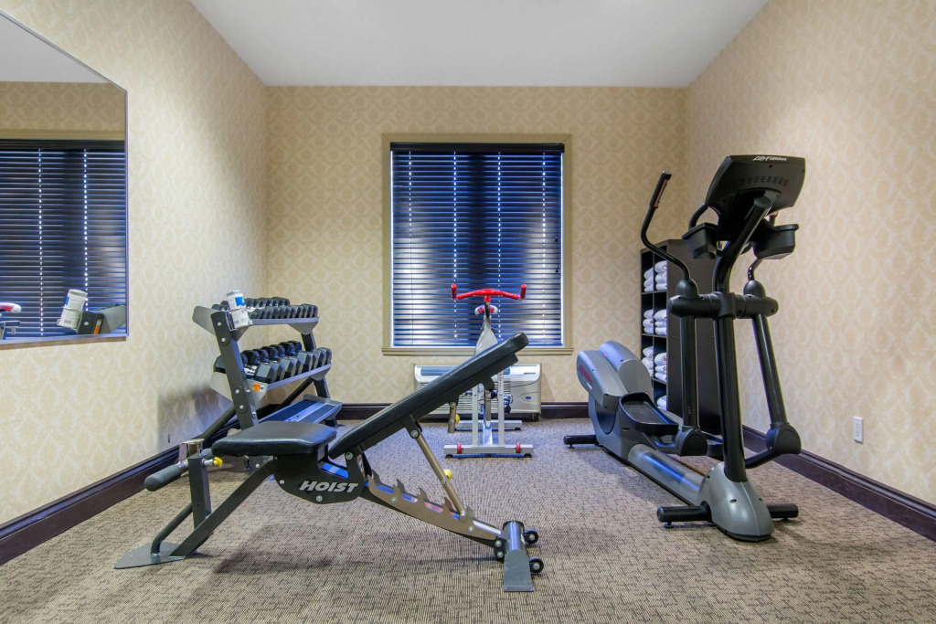 Comfort Inn & Suites