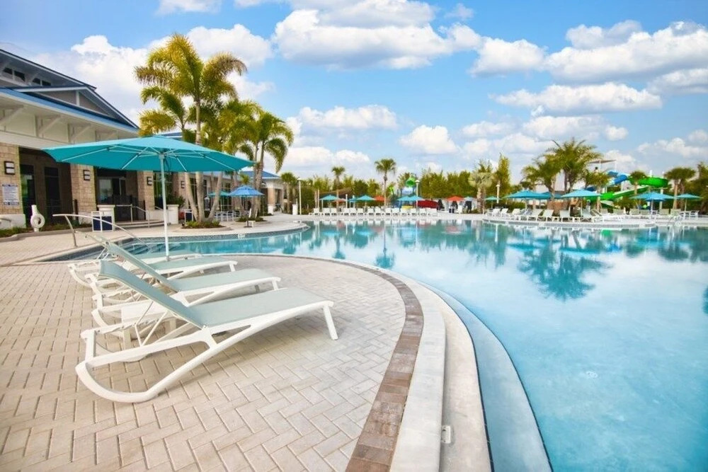 Get Away At Windsor Island Resort 5 Bedroom Home by Redawning