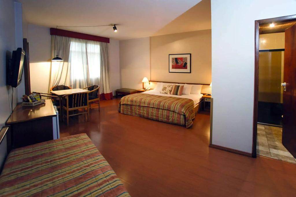 César Park Hotel