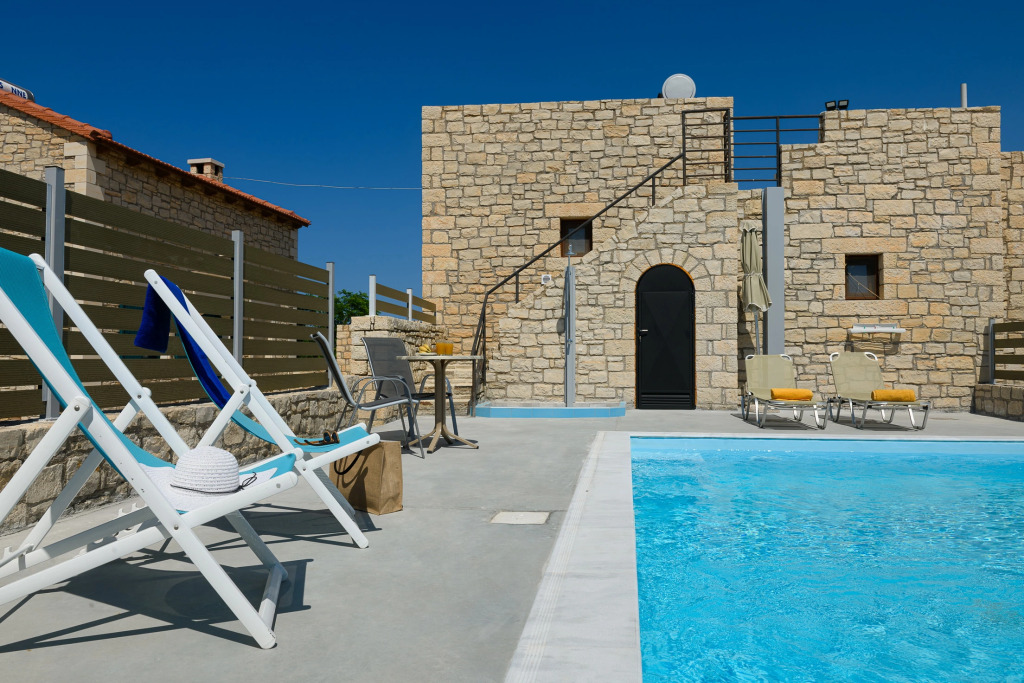 Orelia Cretan Deluxe Apartments
