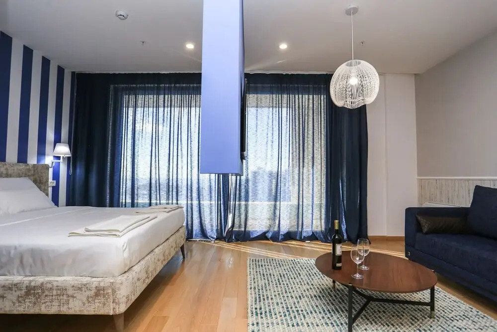 SunSea Apartments