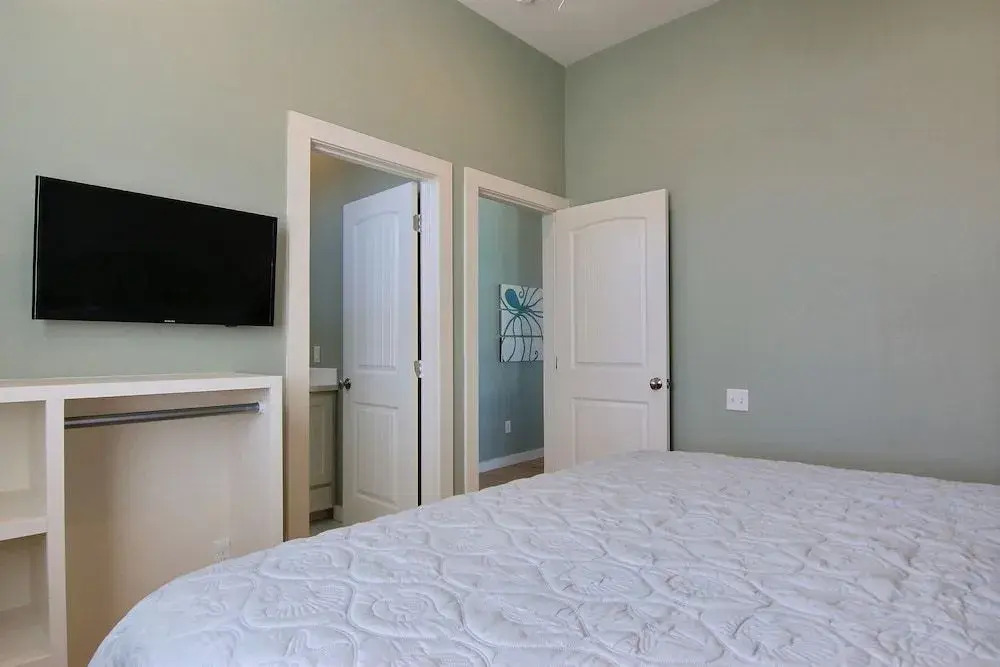 A Shore Thing in Gulf Village Gv616 4 Bedrooms 4.5 Bathrooms Home