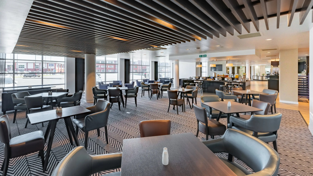 Holiday Inn Express Leigh - Sports Village by IHG