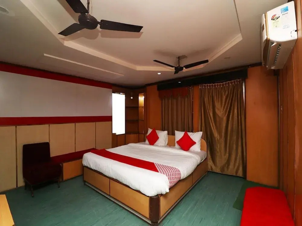 Hotel O BOBs