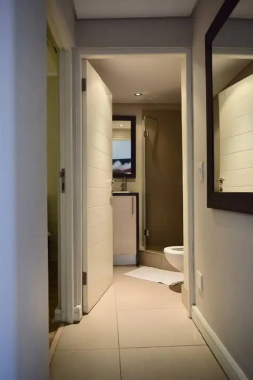Relaxing 2 Bedroom Rockwell Apartment Suite