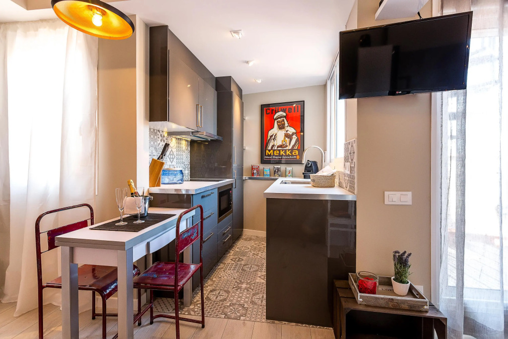 1 Br Penthouse Vintage Suites With Terrace City Views - Hoa 42157