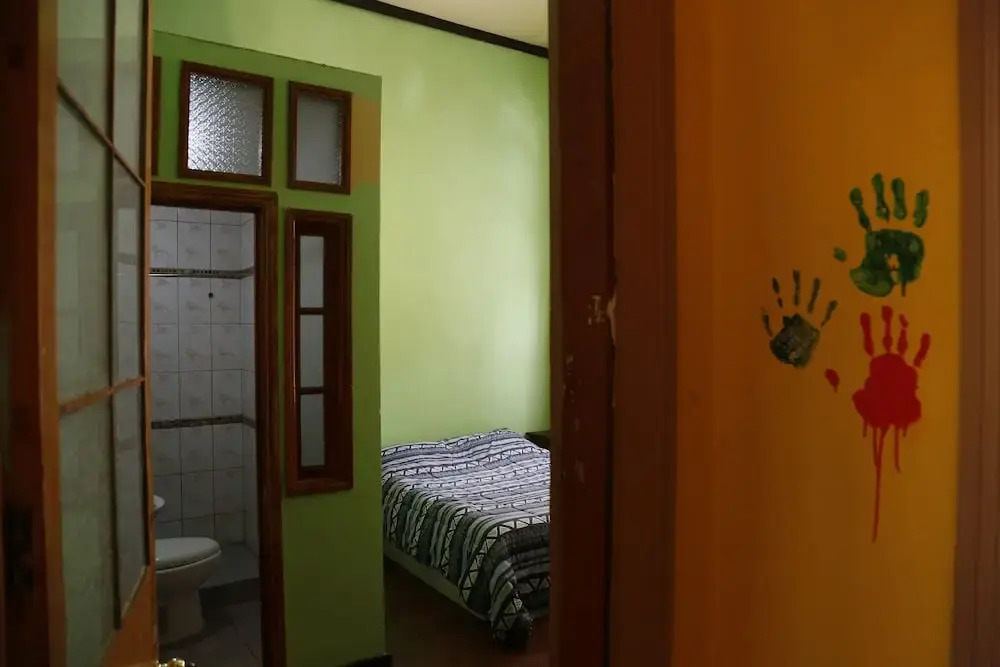 La Casa Del Puerto, Hostal cultural, Cerro Alegre