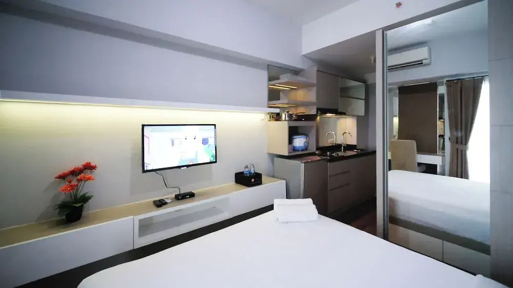 Homey and Simple Studio at Tanglin Supermall Mansion Apartment