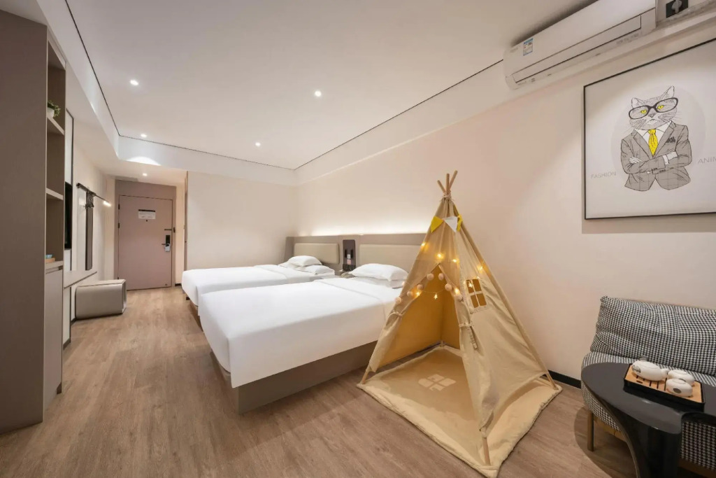 Grace Inn Hotel (Jinan Gangcheng District Gangdu Avenue Yinzuo Mall)