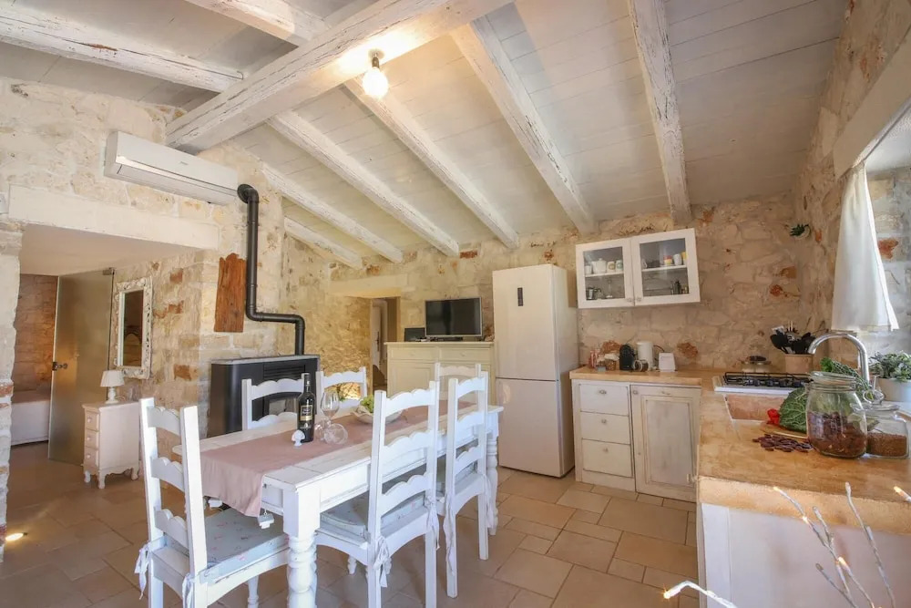 TD Trulli Della Lama Private Trulli With Pool