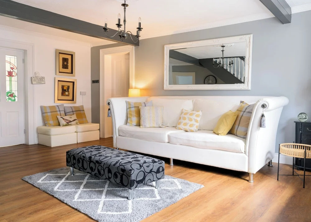 The Willows House & Studios
