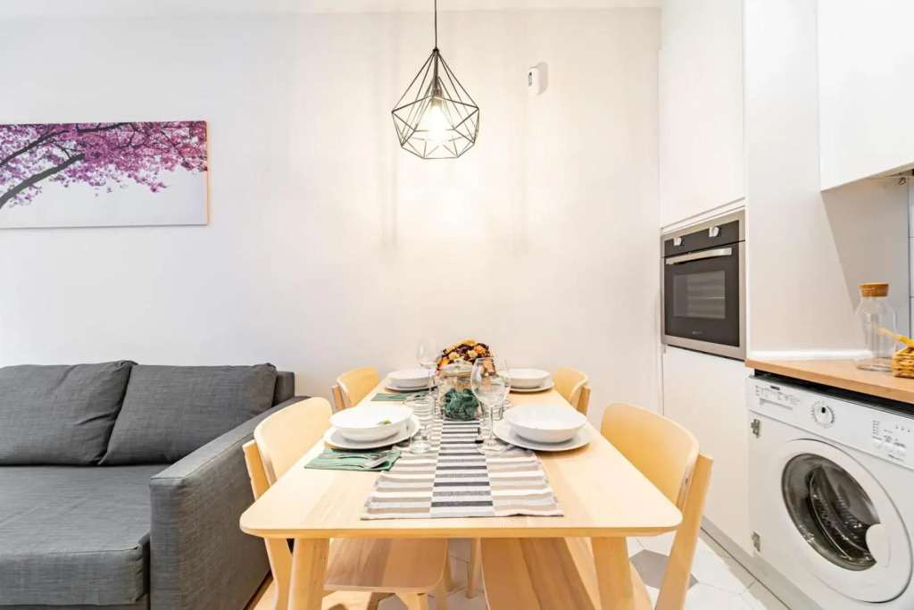 EdSam Madrid Apartments White
