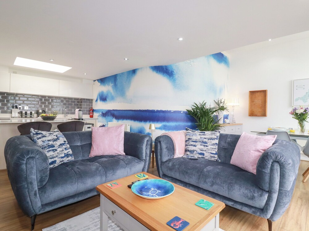 Penthouse @46zinc - Headland View