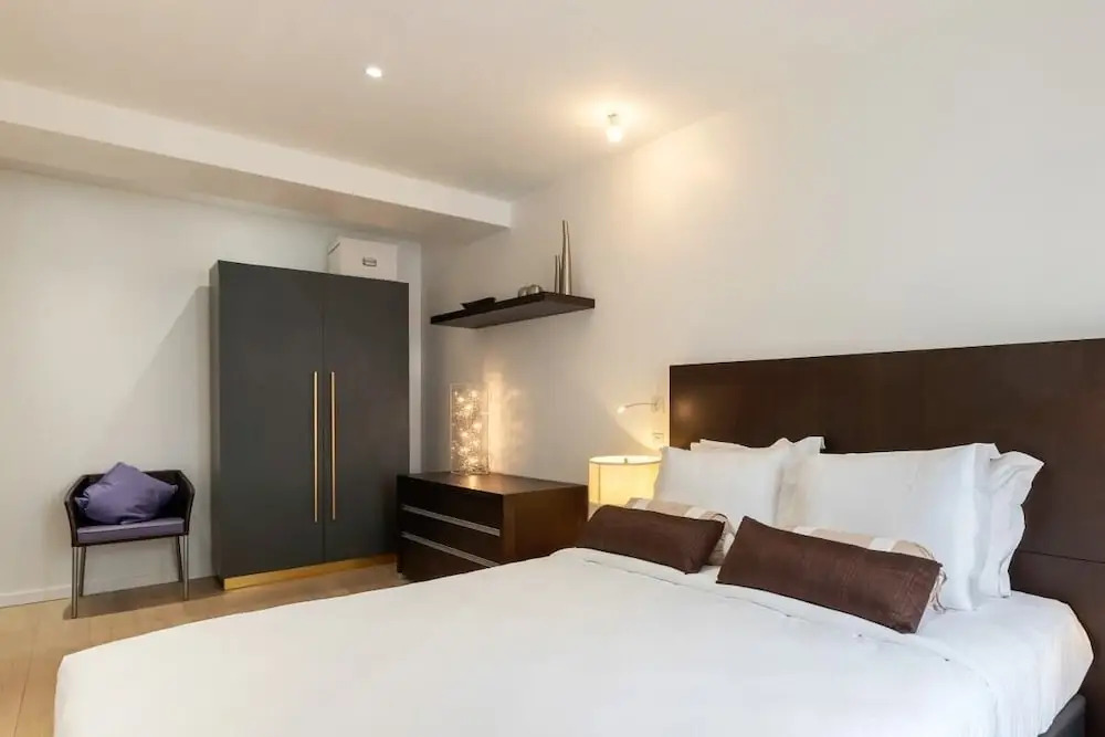 Stunning 2 Bed Apartment, Sleeps 4