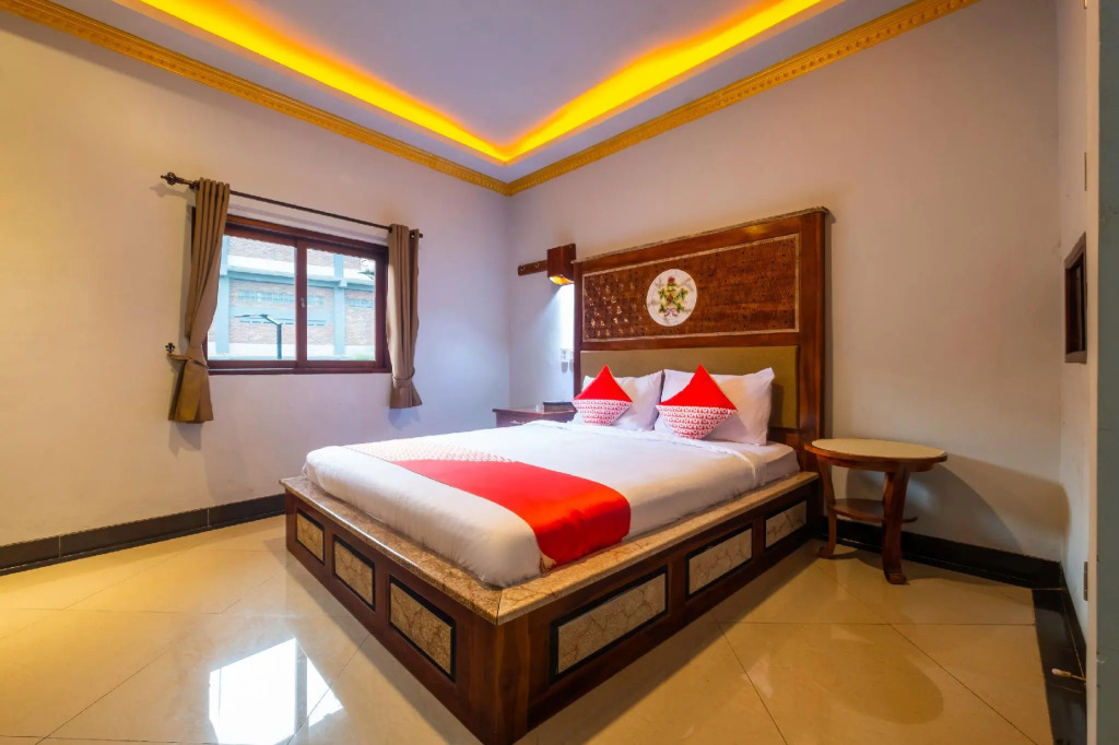 Hotel Karasak Santun by OYO Rooms