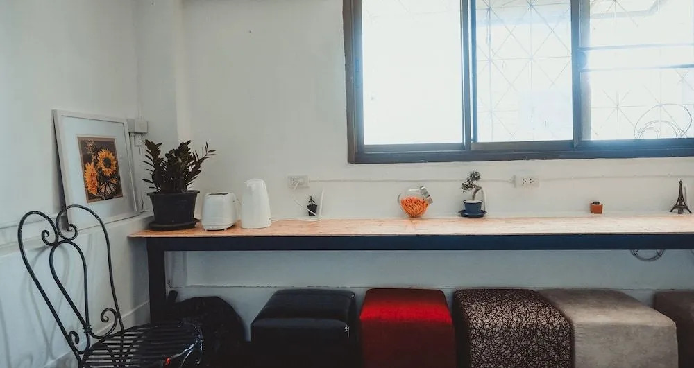 The Hubs Hug Hostel