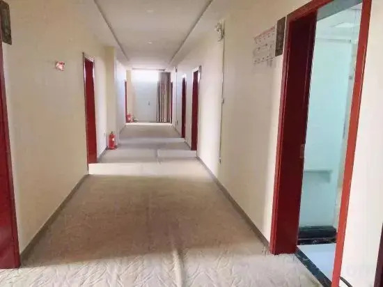 Xinrui Business Hotel