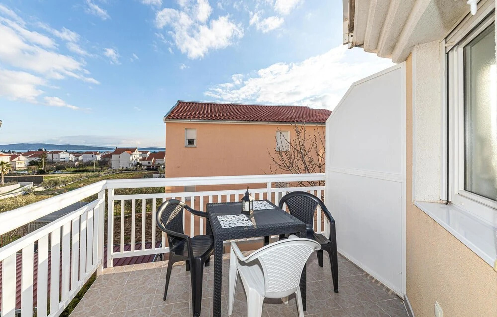 Amazing Apartment in Kastel Luksic With 1 Bedrooms and Wifi
