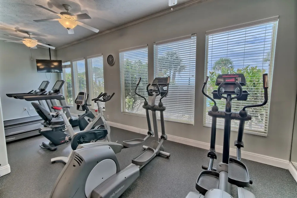 Spectacular Gulf front Condo with Beach and Picnic Area Access - Unit 1406 by RedAwning