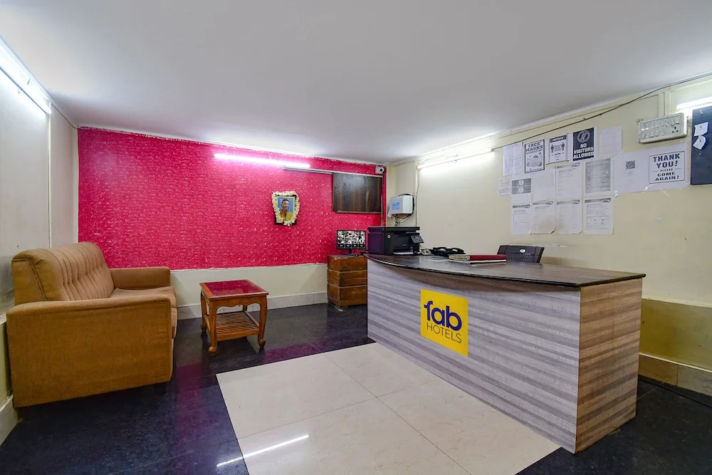FabHotel Golden Imperial