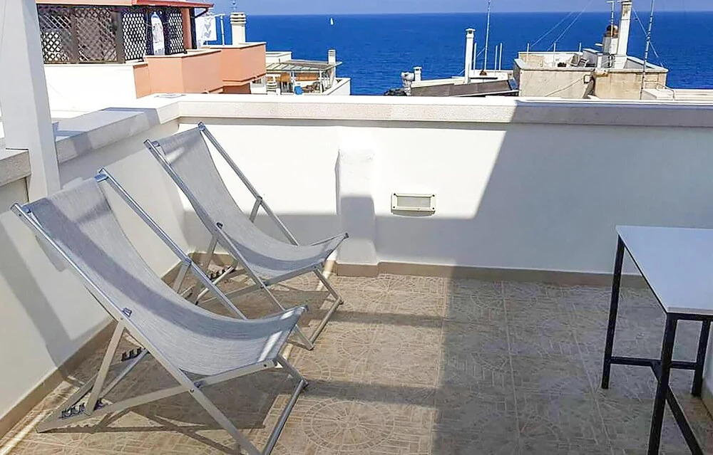Beautiful Home in Polignano a Mare With Wifi and 1 Bedrooms