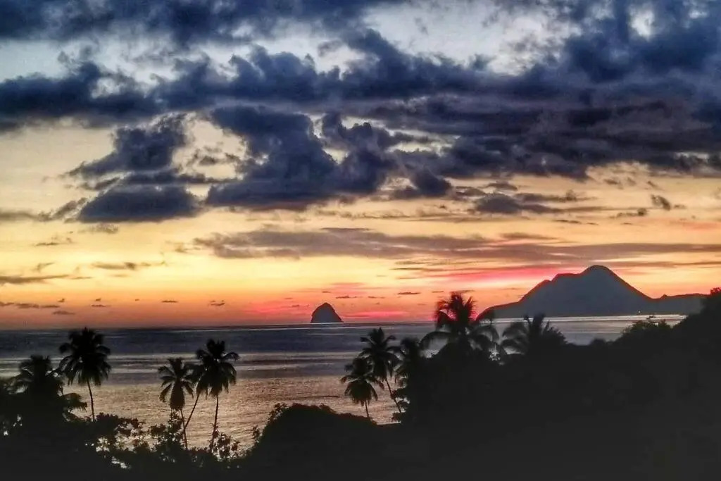 Superbe studio, à 20 mètres de la plage, accès direct Grande Plage Diamant