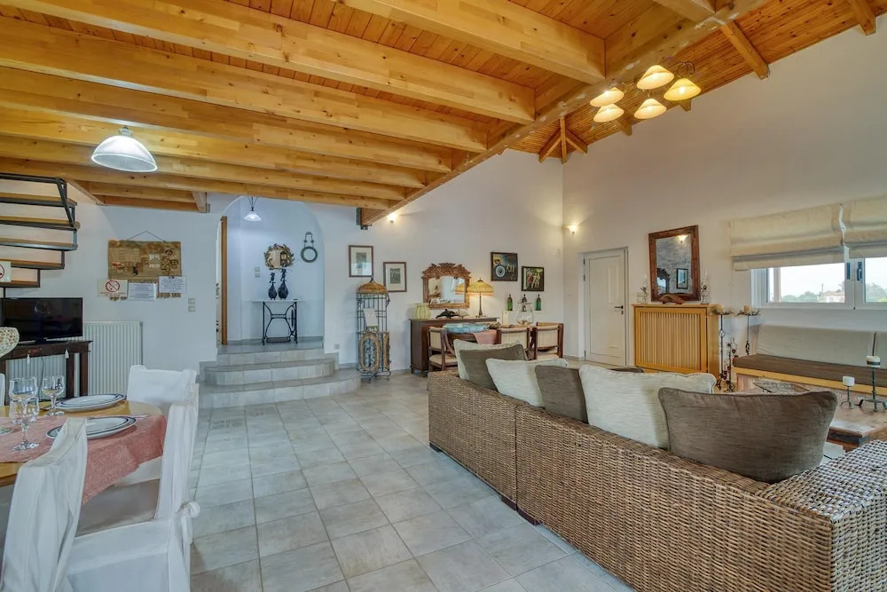 Villa John Dimeon With Private Pool