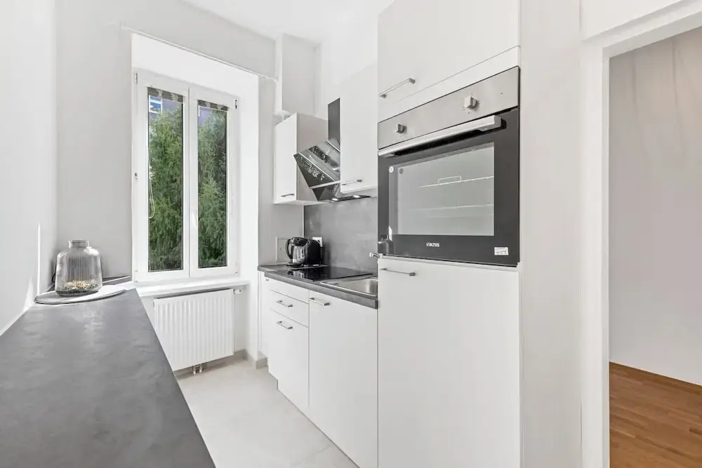 4ty3-Apartments Rochus-Market is calling