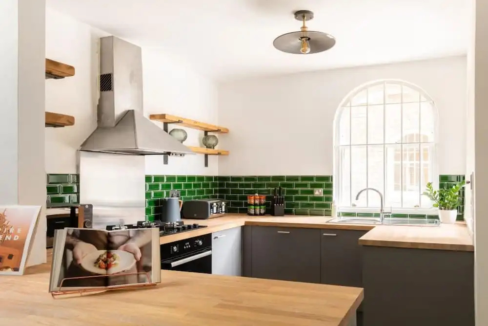 The Maida Vale Mews - Modern & Spacious 1BDR Home next to Venice Canals