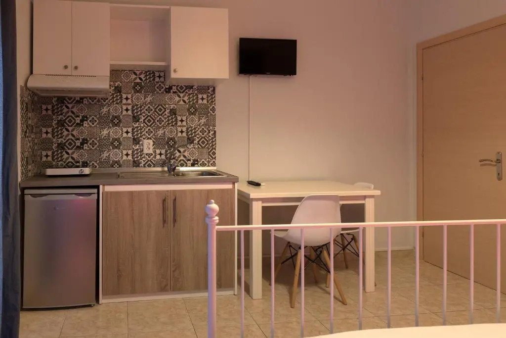 Electra Apartments & Studios