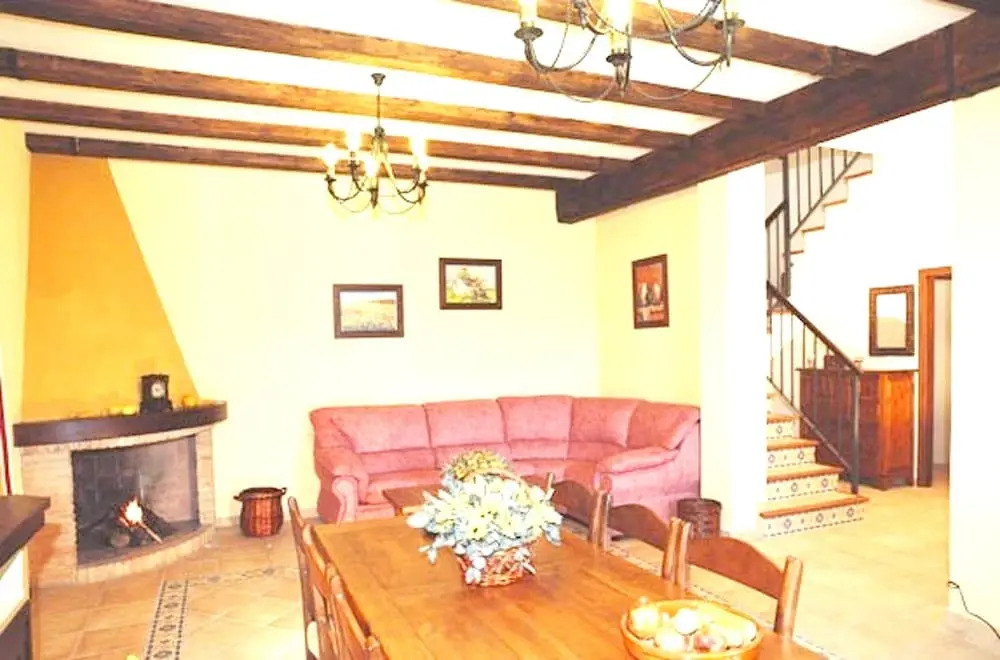 House With 5 Bedrooms in Carcabuey, With Wonderful Mountain View, Priv