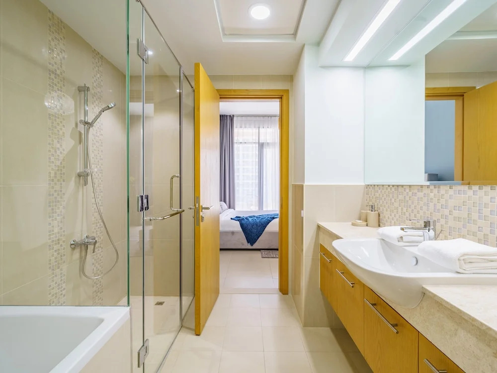 Downtown Charming Condo Close to Dubai Mall