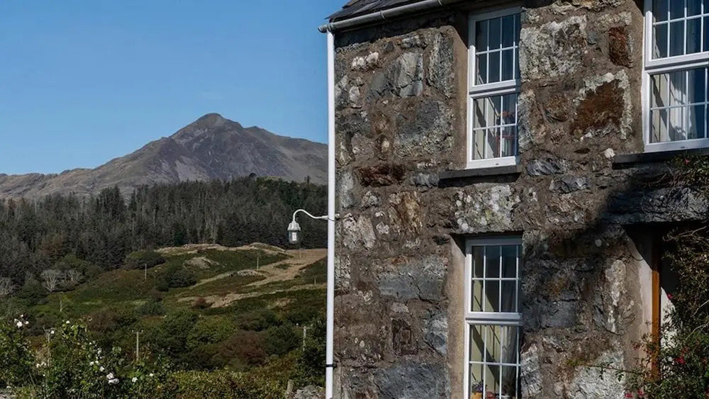 Dinas Cottage