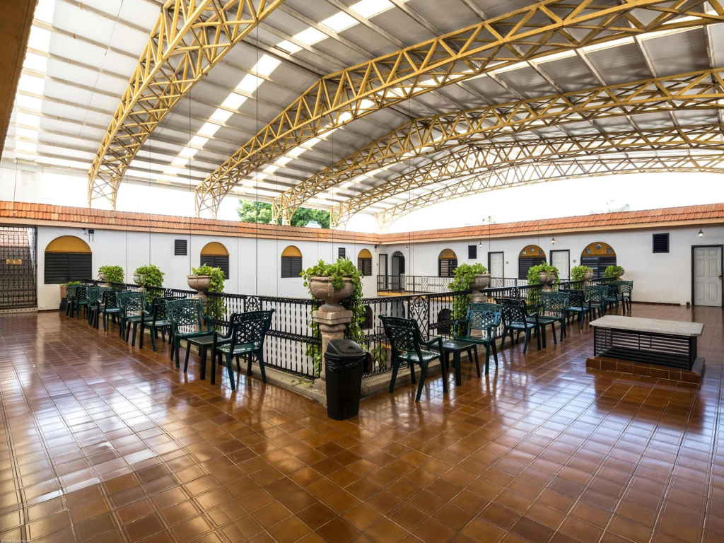 Hotel Doralba Inn
