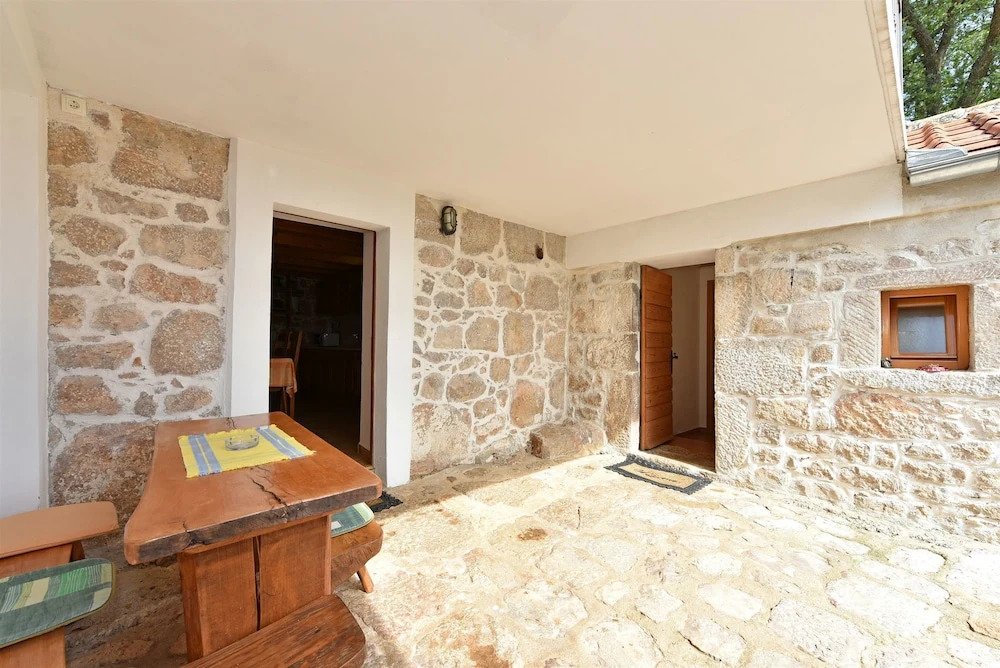 House Paklenica stone beauty