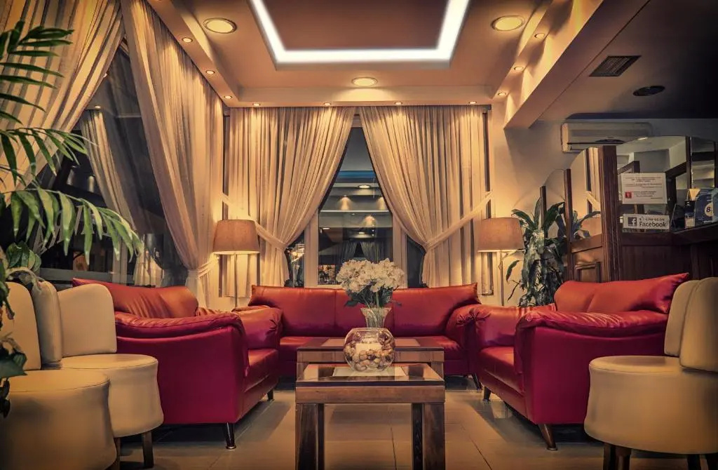 Hotel Avra